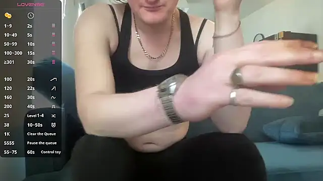 Snapshot of avamaxwell chatting on 03-19-26, 04:55 avamaxwell online show from 03-19-26, 04:55