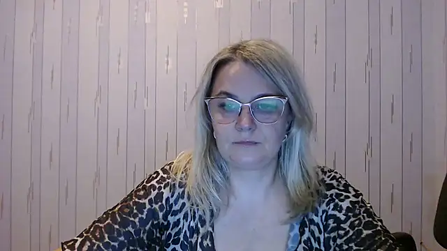 EleanoraDream online show from 10-11-25, 01:53