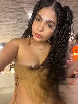 Yassy vazquez online show from 10-11-25, 07:34