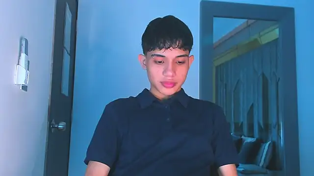 Sebax Young online show from 12-21-25, 09:33