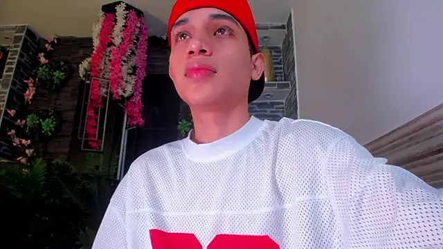 Sebax Young online show from 04-19-26, 04:01