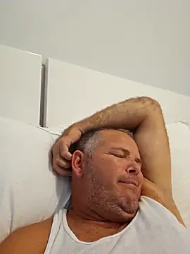 cubanitofeliz40 online show from 12-02-25, 07:42