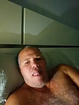 cubanitofeliz40 online show from 12-05-25, 09:29