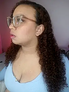 Snapshot of milee_baby chatting on 02-05-26, 12:37 milee baby online show from 02-05-26, 12:37