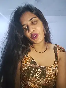 Snapshot of cute_radhikaa chatting on 06-10-26, 08:57 cute radhikaa online show from 06-10-26, 08:57