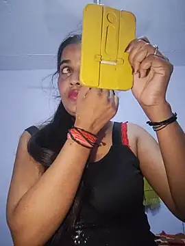 Snapshot of cute_radhikaa chatting on 07-15-26, 06:13 cute radhikaa online show from 07-15-26, 06:13