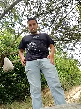 Snapshot of DOEBUY66 chatting on 09-23-25, 07:28 DOEBUY66 online show from 09-23-25, 07:28