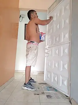 Snapshot of DOEBUY66 chatting on 11-06-25, 08:32 DOEBUY66 online show from 11-06-25, 08:32