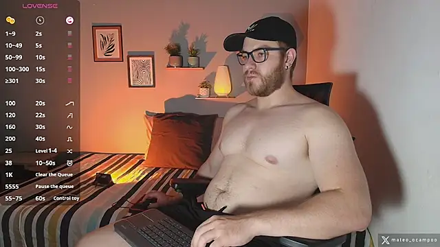 Snapshot of mateo_ocampo chatting on 10-31-25, 08:21 mateo ocampo online show from 10-31-25, 08:21