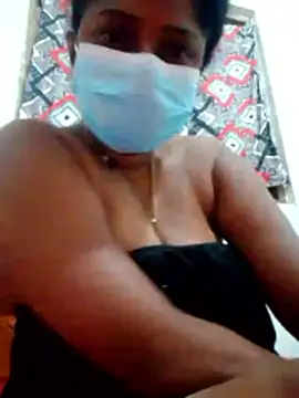 Snapshot of boosypussy chatting on 05-11-26, 08:39 boosypussy online show from 05-11-26, 08:39