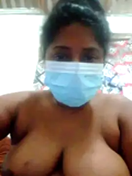 Snapshot of boosypussy chatting on 06-19-26, 12:42 boosypussy online show from 06-19-26, 12:42