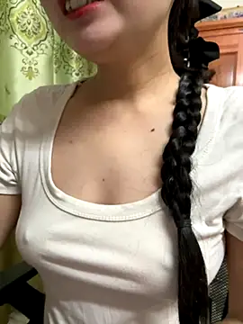 Snapshot of LinYi_Office chatting on 11-14-25, 01:15 LinYi Office online show from 11-14-25, 01:15