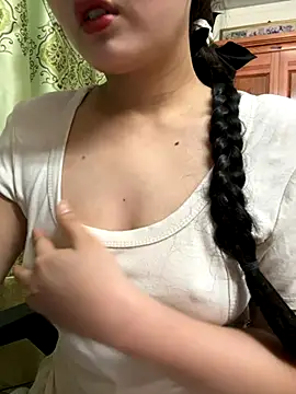 Snapshot of LinYi_Office chatting on 11-26-25, 02:23 LinYi Office online show from 11-26-25, 02:23