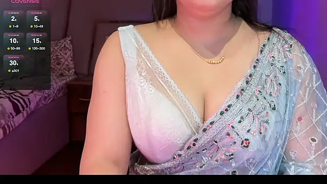 Snapshot of SunhariGirl chatting on 09-16-25, 01:45 SunhariGirl online show from 09-16-25, 01:45