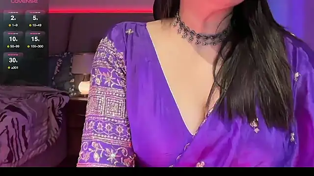 Snapshot of SunhariGirl chatting on 09-23-25, 03:09 SunhariGirl online show from 09-23-25, 03:09