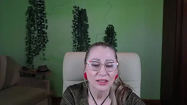 Habibi Honeyy online show from 10-19-25, 11:11