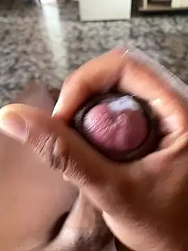 Snapshot of pretoraro23 chatting on 02-04-26, 11:16 pretoraro23 online show from 02-04-26, 11:16