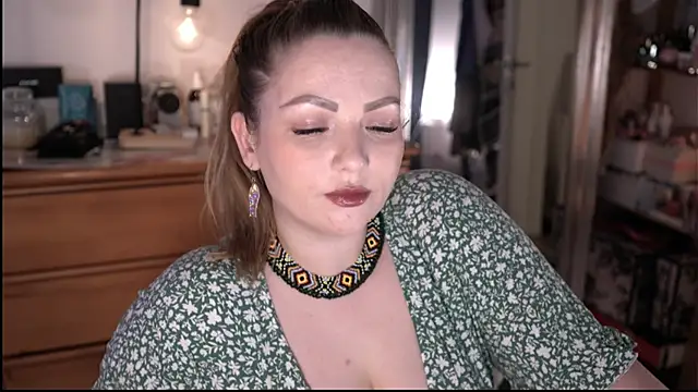 marrygrayes online show from 06-17-26, 08:54