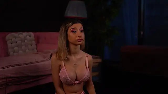 OdetteMason online show from 10-24-25, 05:04