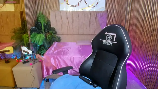 juanita tay online show from 04-07-26, 11:43