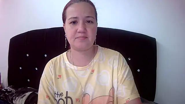 Snapshot of Gabrielajewel_ chatting on 10-30-25, 11:44 Gabrielajewel online show from 10-30-25, 11:44