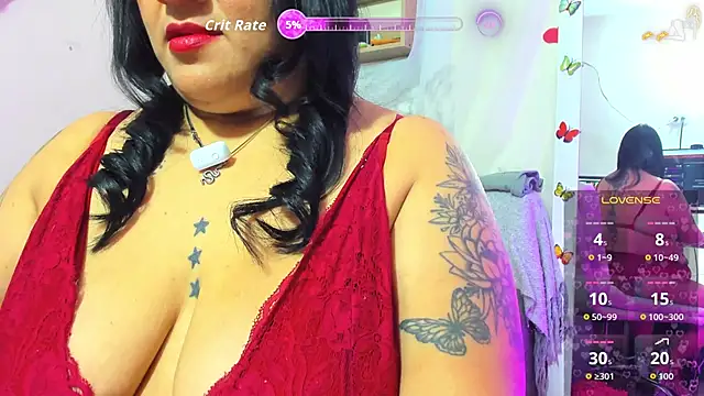 Snapshot of Clunita chatting on 05-01-26, 12:04 Clunita online show from 05-01-26, 12:04