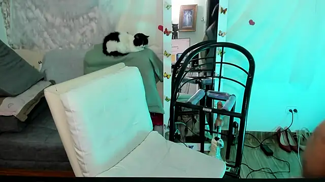Snapshot of Clunita chatting on 05-05-26, 05:04 Clunita online show from 05-05-26, 05:04
