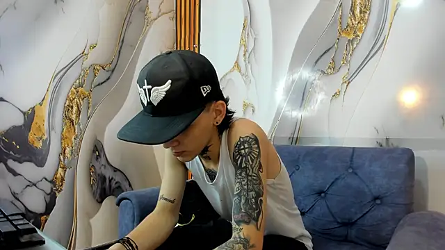 Snapshot of StraightBoy_Nick chatting on 09-29-25, 07:13 StraightBoy Nick online show from 09-29-25, 07:13