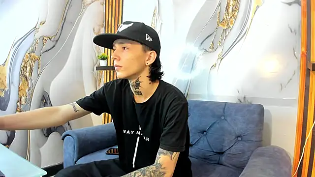 Snapshot of StraightBoy_Nick chatting on 10-12-25, 05:06 StraightBoy Nick online show from 10-12-25, 05:06