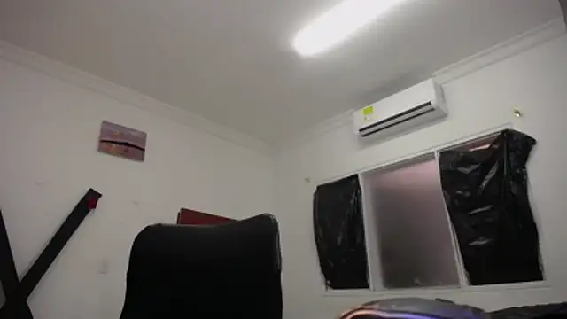 StraightBoy Nick online show from 04-24-26, 07:49