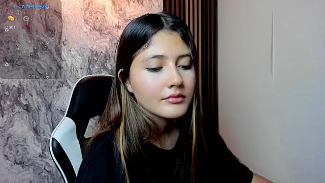 Snapshot of amy_innocent_1 chatting on 12-04-25, 07:55 amy innocent 1 online show from 12-04-25, 07:55