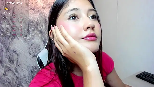 Snapshot of amy_innocent_1 chatting on 12-14-25, 08:24 amy innocent 1 online show from 12-14-25, 08:24