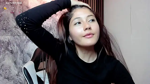 Snapshot of amy_innocent_1 chatting on 12-17-25, 08:04 amy innocent 1 online show from 12-17-25, 08:04