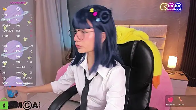 Snapshot of Arinextdoor chatting on 09-11-25, 12:11 Arinextdoor online show from 09-11-25, 12:11