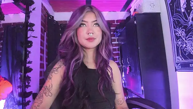 Snapshot of Katyuska_Sg1 chatting on 10-06-25, 01:58 Katyuska Sg1 online show from 10-06-25, 01:58