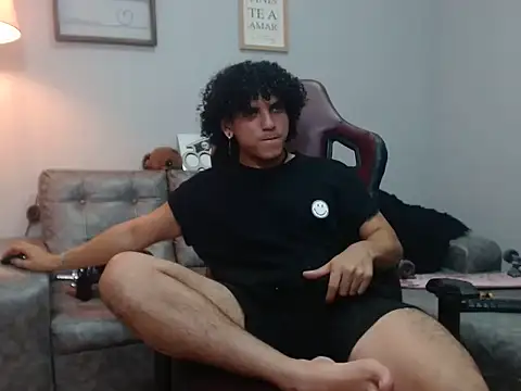 Xfire boy69 online show from 11-06-25, 06:31