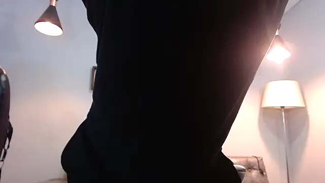 Xfire boy69 online show from 11-28-25, 02:53