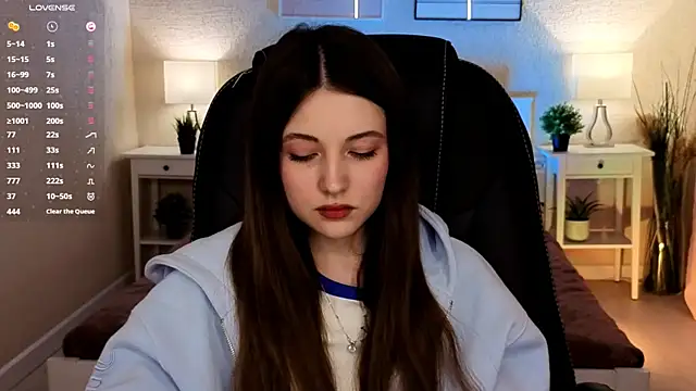 Kimmie shine online show from 04-11-26, 09:13