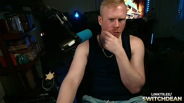 Snapshot of twunkdean chatting on 01-11-26, 06:57 twunkdean online show from 01-11-26, 06:57