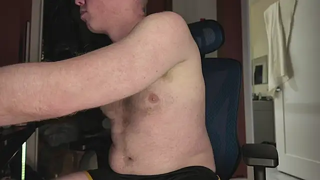 Snapshot of twunkdean chatting on 02-15-26, 11:08 twunkdean online show from 02-15-26, 11:08