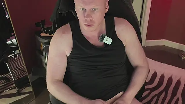 Snapshot of twunkdean chatting on 03-04-26, 05:46 twunkdean online show from 03-04-26, 05:46