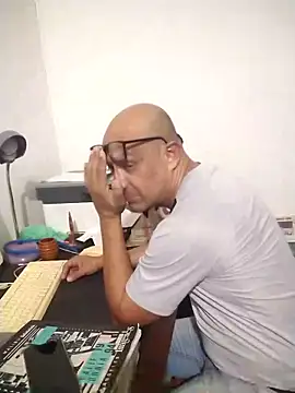 jorge406 online show from 10-19-25, 01:50