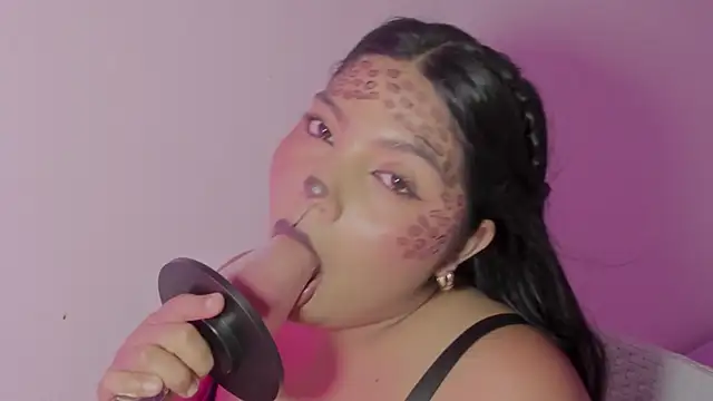 Lily hot25 online show from 10-15-25, 01:17