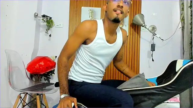 Darwin mayo online show from 09-17-25, 05:25