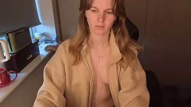 Snapshot of Lilly-Luscious chatting on 12-02-25, 03:18 Lilly-Luscious online show from 12-02-25, 03:18