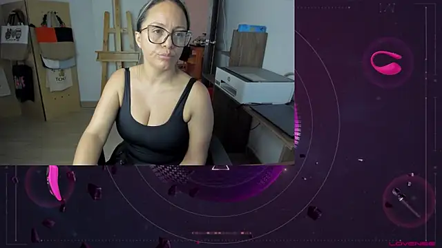 Snapshot of lady_sophie chatting on 09-12-25, 02:17 lady sophie online show from 09-12-25, 02:17