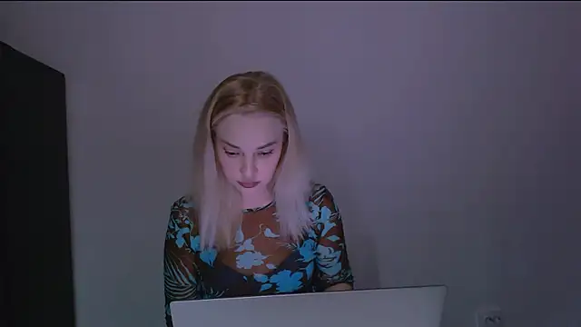 Snapshot of Lia_noo_regrets chatting on 02-10-26, 06:12 Lia noo regrets online show from 02-10-26, 06:12