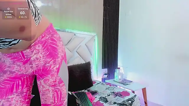 karen matwell online show from 11-15-25, 01:47