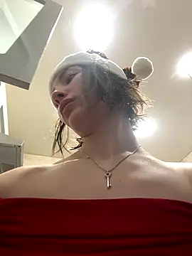 Snapshot of ZariaFlame chatting on 12-22-25, 11:24 ZariaFlame online show from 12-22-25, 11:24