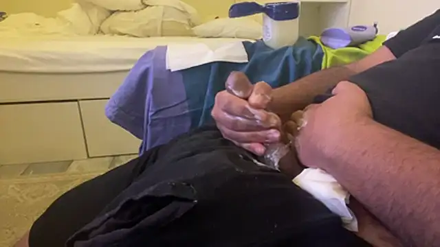 Snapshot of qnawafp chatting on 02-18-26, 11:11 qnawafp online show from 02-18-26, 11:11